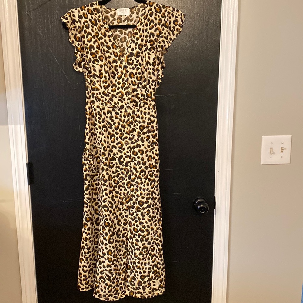 Leopard midi dress in good condition!